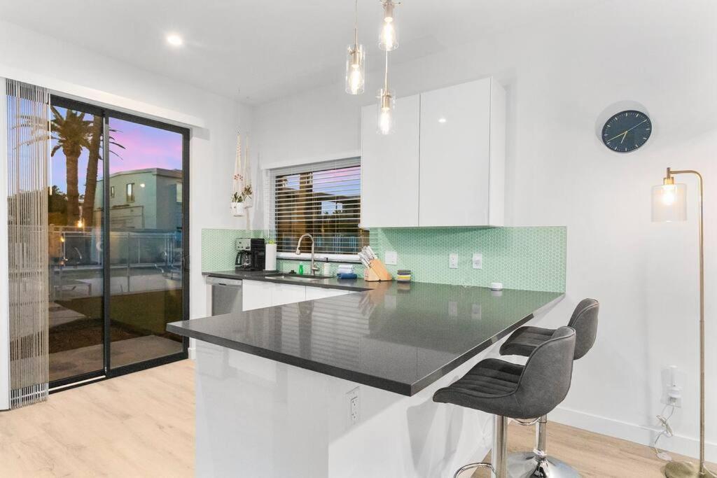Large Studio Rooftop & Poolside - Walk To Old Town Scottsdale Exterior photo